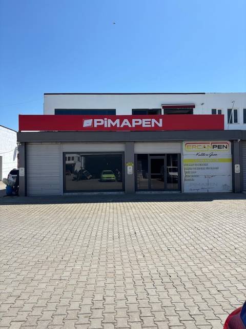 Pimapen — Kırmızı kutu tabela