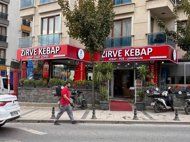 Pirve Kebap — Çift ışıklı tabela uygulaması